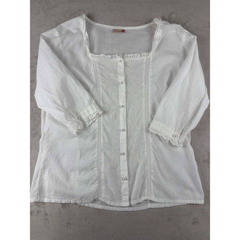 Sacred Threads White Cotton Embroidered Lace Peasant Blouse Pearl Button Medium